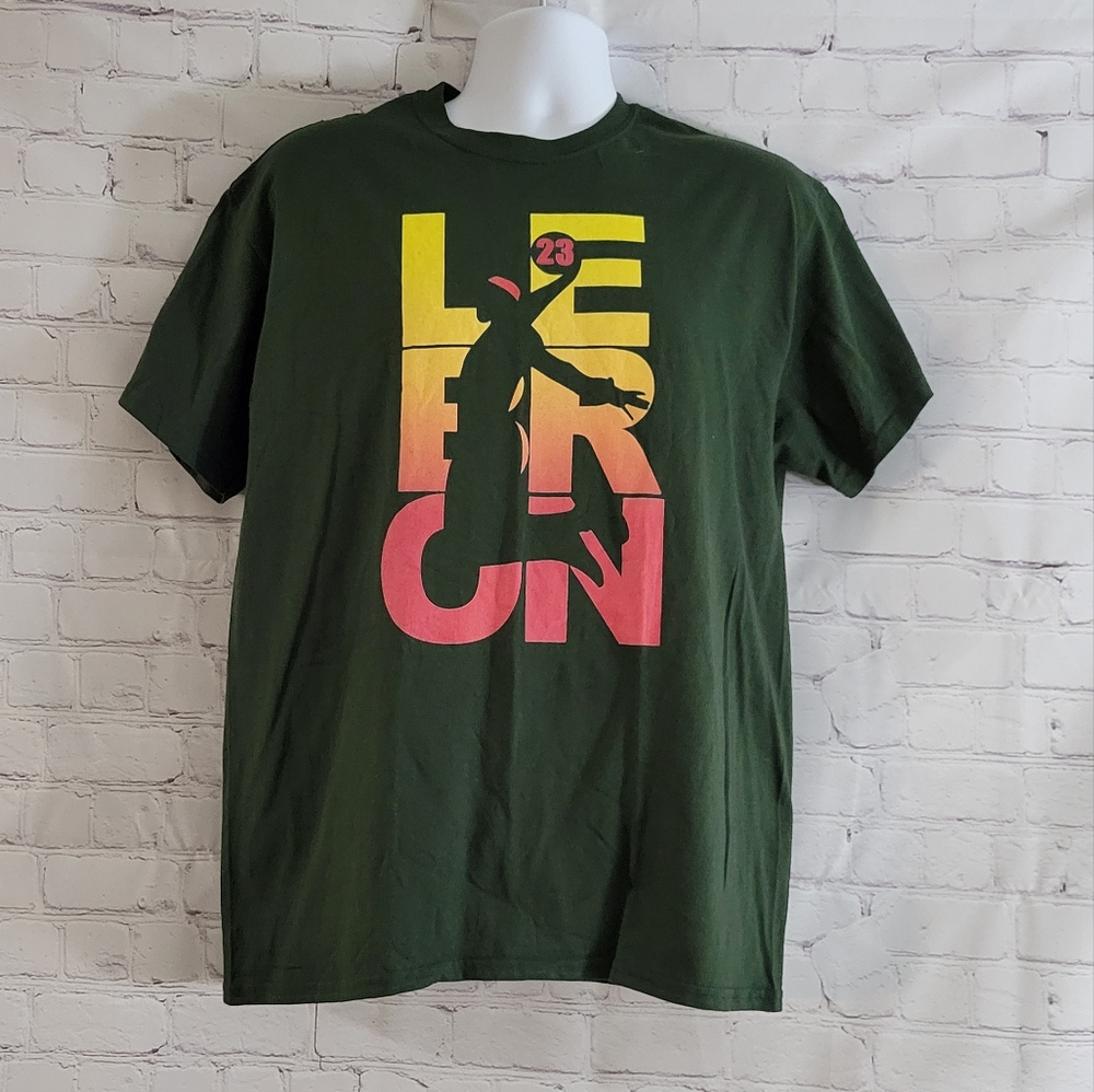 Labron 23 LA Lakers T Shirt Sz Large
